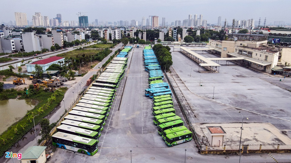 Cảnh tương tự tại xí nghiệp buýt nhanh BRT Hà Nội (Yên Nghĩa, Hà Đông) vài tháng qua.