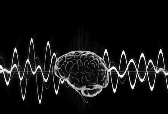 Thậm chí, một số người tham gia thí nghiệm là nhân viên CIA, bác sĩ, người dân bình thường... không hề hay biết mục đích thực sự của dự án MKUltra. Bệnh nhân tâm thần, tù nhân, người nghiện ma túy và gái mại dâm là những nhóm đối tượng được lựa chọn nhiều nhất tham gia các thí nghiệm thao túng tâm trí của CIA.