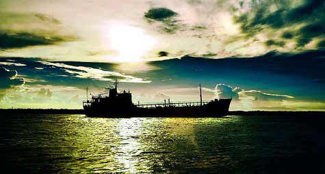 Khi nhận được những tín hiệu cầu cứu, hai tàu của Mỹ gần đó là City of Baltimore và Silver Star của hãng Grace Lines nhanh chóng tới vùng biển mà con tàu SS Ourang Medan gặp nạn.