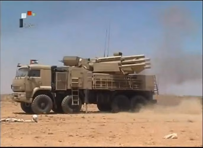 Tuy nhiên hiệu suất của hệ thống Pantsir-S1 vẫn không được cải thiện, điều này đặt ra câu hỏi là vũ khí trên có thực sự có hiệu quả như khi đẩy lùi các cuộc tấn công vào căn cứ Hmeimim hay không.