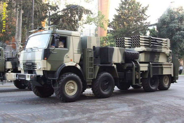 Hệ thống pháo phản lực phóng loạt (MLRS) T-122 Sakarya là một biến thể của BM-21 Grad do Thổ Nhĩ Kỳ nghiên cứu chế tạo. Nguyên mẫu T-122 ra mắt vào năm 1995 và quá trình sản xuất hàng loạt bắt đầu từ năm 1997.