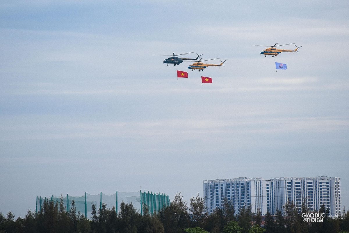 Trực thăng quân sự MI-8 là loại máy bay trực thăng phổ biến nhất thế giới, được đánh giá là dòng trực thăng thành công nhất trong lịch sử ngành công nghiệp máy bay trực thăng của Nga.