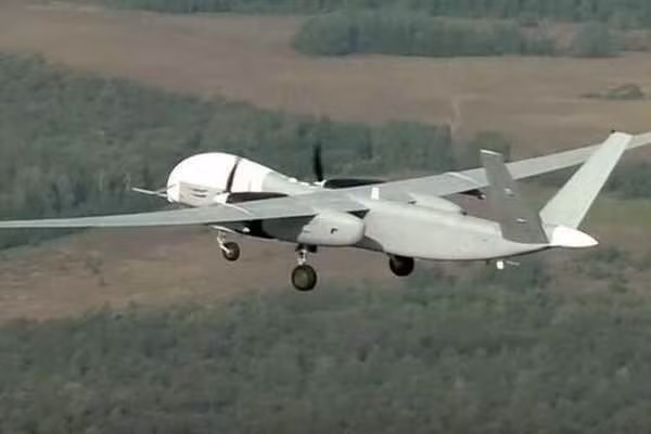 “Năm 2014, NATO đã tiến hành một số hoạt động bí mật trên lãnh thổ Ukraine và Syria. Lục quân Mỹ, Thủy quân lục chiến và Không quân Hoàng gia Anh đã thành lập một số đơn vị đặc nhiệm để bí mật thu thập các mẫu thiết kế công nghệ cao của Nga, đặc biệt là UAV".