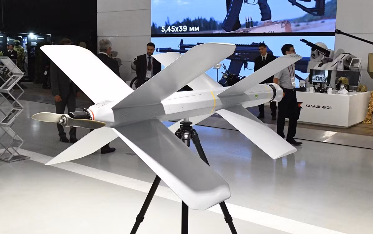 Trước những diễn biến trên, dự báo Nga sẽ phải đặc biệt thận trọng trong việc đưa chúng ra chiến trường để kiểm tra tính năng kỹ chiến thuật, bởi nếu không cẩn thận thì sẽ bị đối phương đánh cắp bí mật một cách khá dễ dàng.