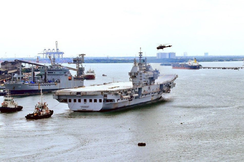 Đây cũng là tàu sân bay thứ tư trong lịch sử của Hải quân Ấn Độ, trước đó, lực lượng này đã từng vận hành ba tàu sân bay khác, bao gồm Vikrant phiên bản từ năm 1961 tới năm 1997, Viraat loại biên từ năm 2016 và Vikramaditya mới được nhập biên từ 2013.