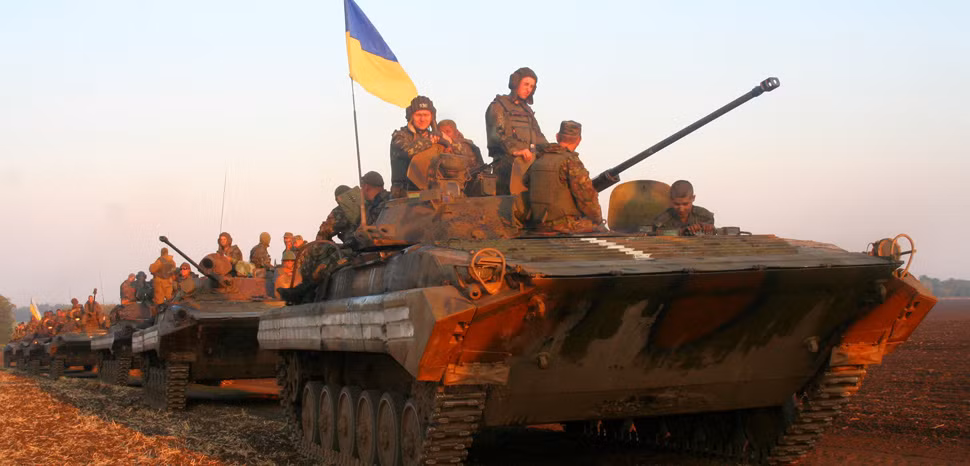 Chiến dịch quân sự đặc biệt của Nga tiến hành tại Ukraine, bắt đầu từ ngày 24/2 tới nay. Ở thời điểm hiện tại, Nga chủ yếu tấn công tập trung ở khu vực Donbass - thay vì dàn trải khắp lãnh thổ Ukraine như giai đoạn đầu chiến dịch.