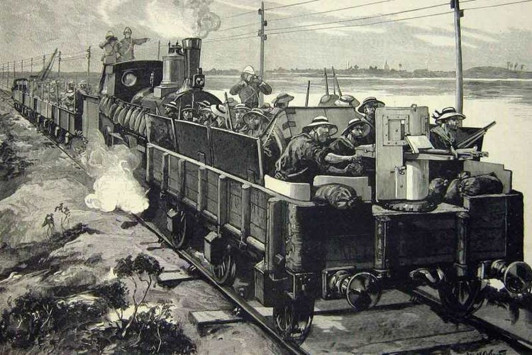 Loại vũ khí này lần đầu tiên được sử dụng bởi người Áo trong cuộc đàn áp Hungari năm 1848-1849, nhưng nó phát huy thật sự tác dụng khiến người ta đua nhau phát triển là từ cuộc nội chiến Mỹ.