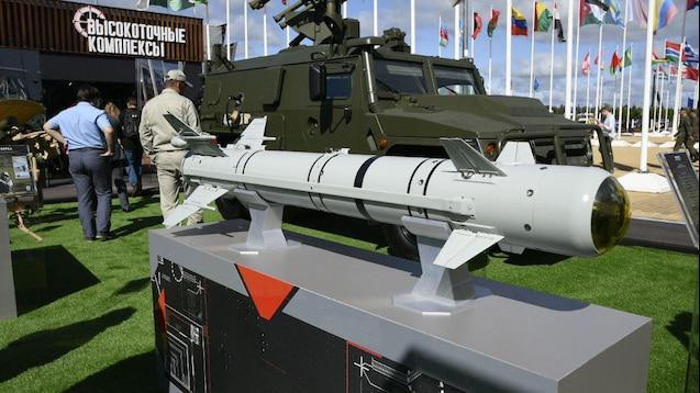 Quân đội Nga đã liên tục công bố hình ảnh những đợt tấn công bằng loại tên lửa này trong gần hai tháng qua.