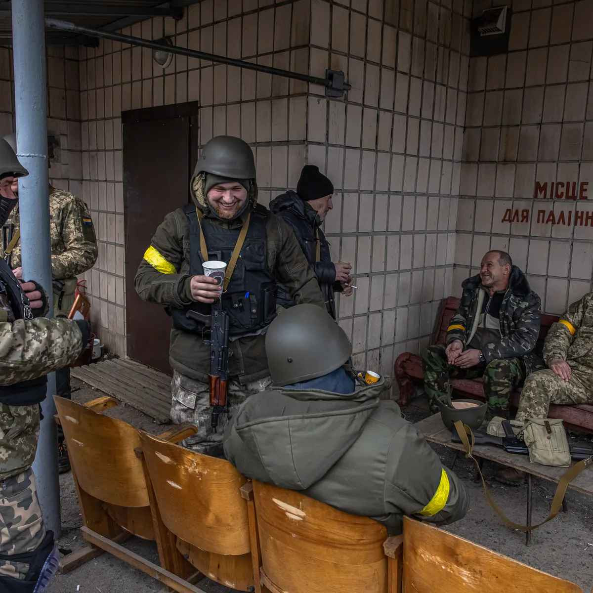 Con số này ít hơn nhiều so với các thống kê được đưa ra trước đây, tuy nhiên báo cáo chỉ rõ, con số này bao gồm lính tình nguyện nước ngoài trực tiếp tham chiến - thay vì những tình nguyện viên chỉ phục vụ công việc hậu cần ở tuyến sau.