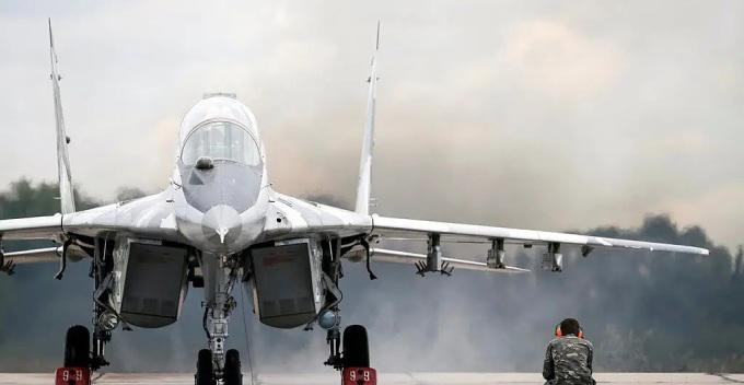 Các máy bay chiến đấu MiG-29 của Ukraine được nâng cấp để sử dụng tên lửa chống radar AGM-88 HARM, vì vậy không loại trừ khả năng tên lửa diệt hạm AGM-84 cũng sẽ được Mỹ cung cấp cho Kiev, tích hợp lên chiến đấu cơ này.