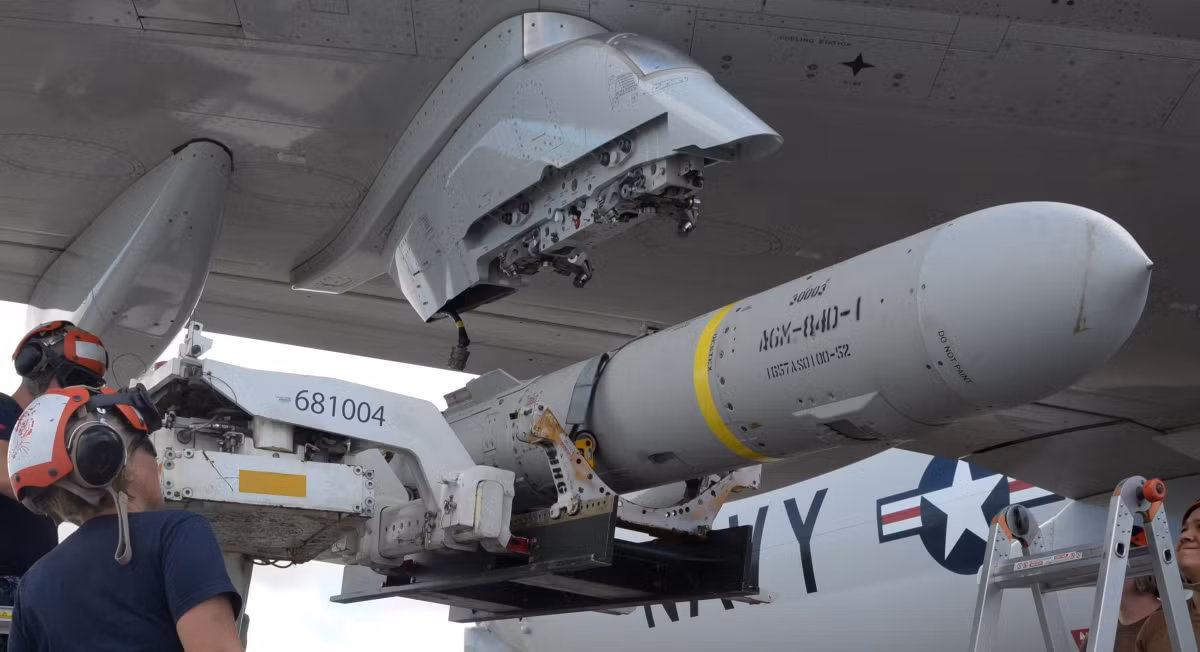 Tuy nhiên giá thành mỗi quả tên lửa vẫn rất rẻ nếu so với việc nó có thể gây thiệt hại hoặc thậm chí đánh chìm những chiến hạm có giá trị gầp hàng trăm lần.