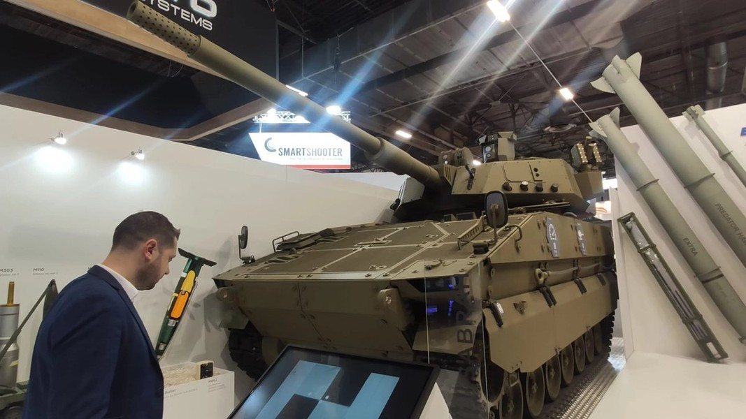 Đợt giao hàng đầu tiên sẽ bao gồm khoảng 18 xe tăng hạng nhẹ với cấu hình bánh xích, được chế tạo dựa trên khung gầm xe bọc thép ASCOD 2.