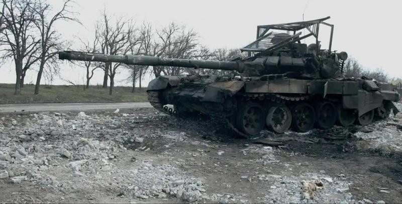 Tuy nhiên phương pháp này không những không hiệu quả mà còn giảm hiệu suất tác chiến khi cản tầm nhìn cũng như góc quay bắn của xạ thủ súng máy trên xe tăng.