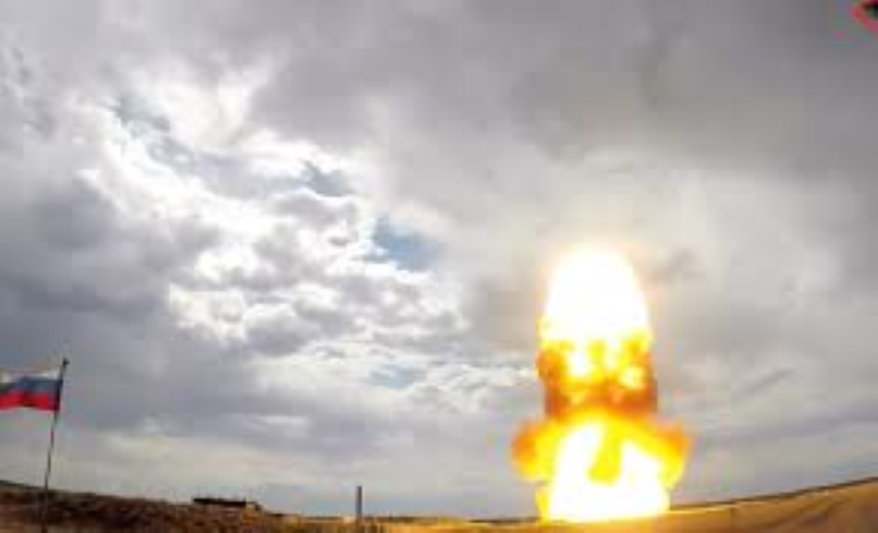 Konovalov cho biết, với trình độ và khả năng của quân đội Nga ở thời điểm hiện tại, S-550 hoàn toàn có thể có khả năng bắn hạ cùng lúc nhiều mục tiêu bay - nhờ vào việc mang theo cùng lúc nhiều đầu đạn.