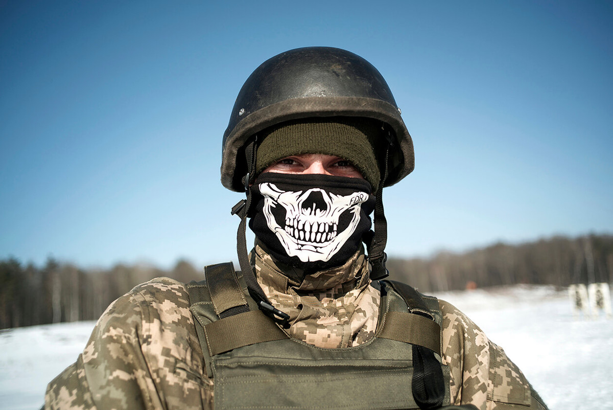 Trên thế giới hiện nay cũng có rất nhiều cảm biến rung động, cùng hệ thống vệ tinh theo dõi liên tục, có thể phát hiện ra bất cứ vụ thử nổ hạt nhân nào dù là nhỏ nhất. Và chắc chắn một điều, Mỹ cùng phương Tây sẽ không muốn Ukraine sở hữu vũ khí hạt nhân.