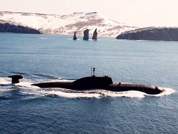 Theo ông Vasily Dandykin, điều này là quá đủ để chờ đợi cái gọi là sự thay đổi thế hệ, bởi vì rất sớm, Schuka-B sẽ được thay thế bằng các tàu ngầm đa năng thế hệ thứ tư thuộc Dự án 885 Yasen và 885M Yasen-M.