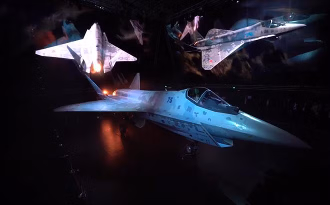 Trước những diễn biến bất lợi liên tiếp, để Su-75 Checkmate thuyết phục được khách hàng tiềm năng thì rõ ràng Nga phải hoàn thiện nó càng sớm càng tốt, chứ không thể trông mong đối tác sẽ chấp nhận đổ tiền ra nhằm giúp Moskva làm nốt công việc còn dở dang.