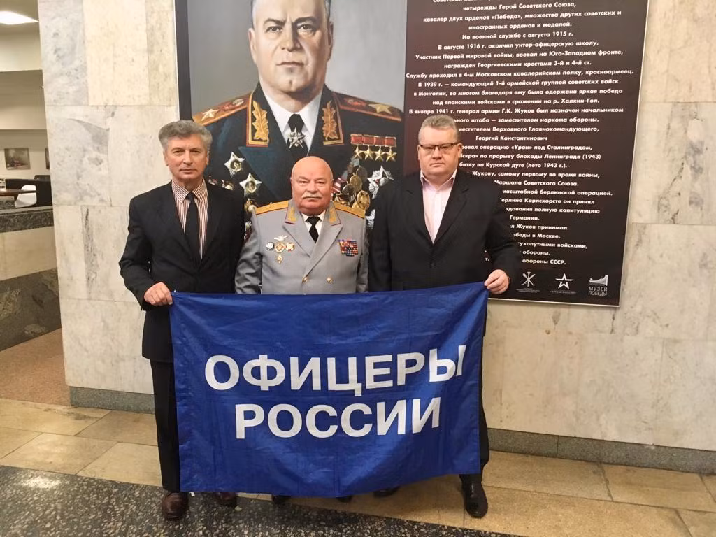 Warsaw không đạt được thành công trong việc phát triển vũ khí. Điều duy nhất Ba Lan đang làm là sản xuất thiết bị quân sự từ thời Liên Xô theo giấy phép mà họ nhận được trước đó.