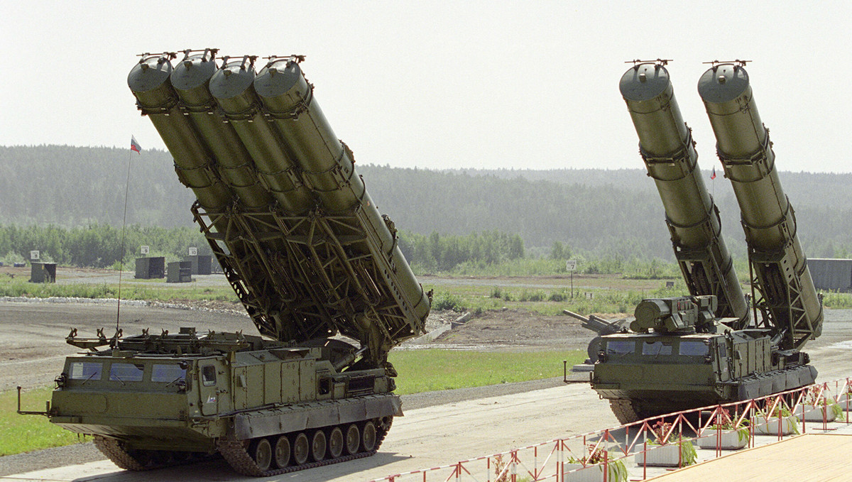 Scott Cooper cho rằng với lực lượng máy bay tàng hình này, hệ thống phòng không của Nga có thể bị áp chế. Đây sẽ là cơ hội mở đường cho các máy bay chiến đấu khác. Khi đã chiếm được ưu thế trên không, lực lượng mặt đất bắt đầu tổ chức tấn công”.