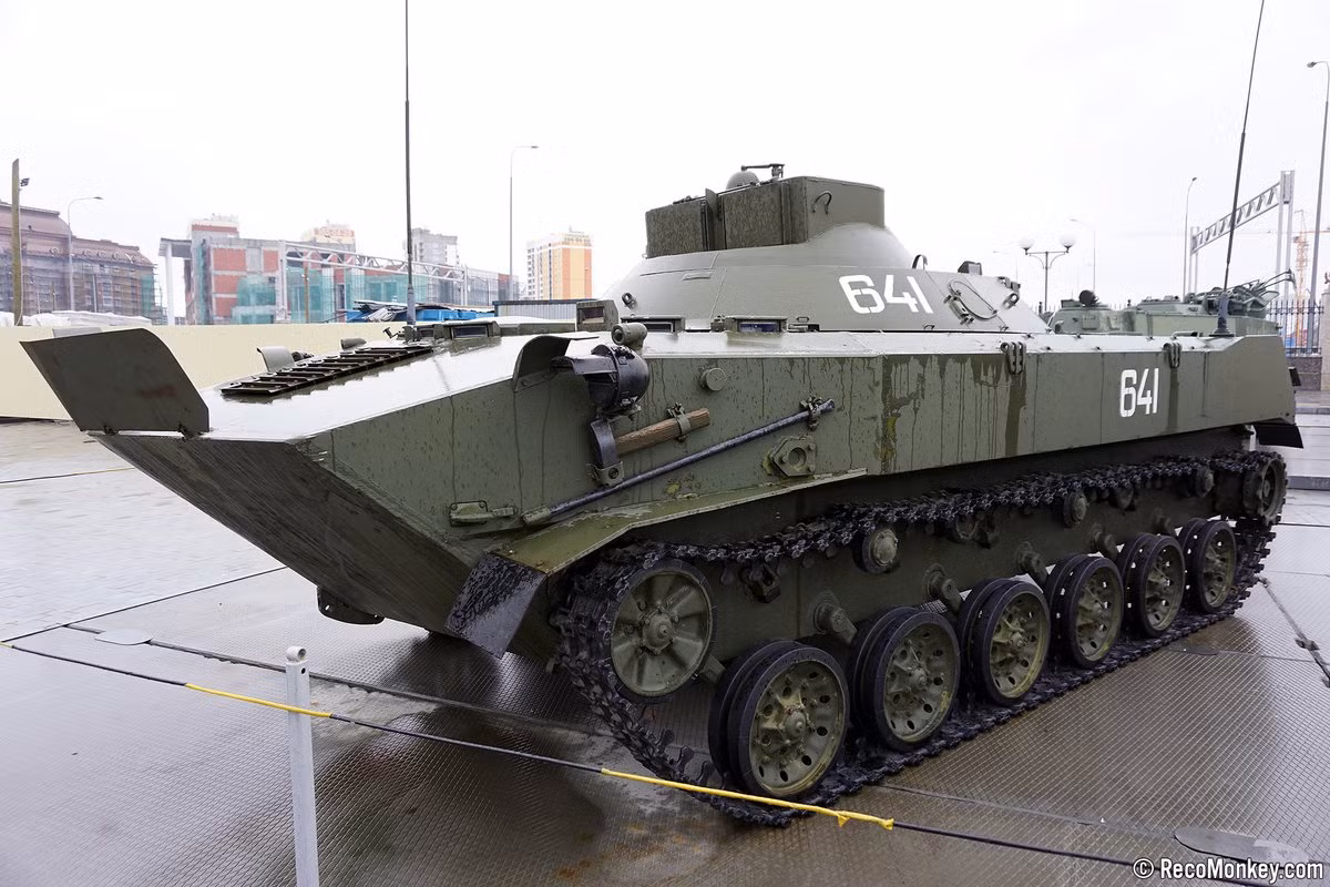 Theo công bố của phía Nga, khẩu đội 1V119 Rheostat chỉ tốn 10 phút để chuyển trạng thái từ hành quân sang sẵn sàng chiến đấu.