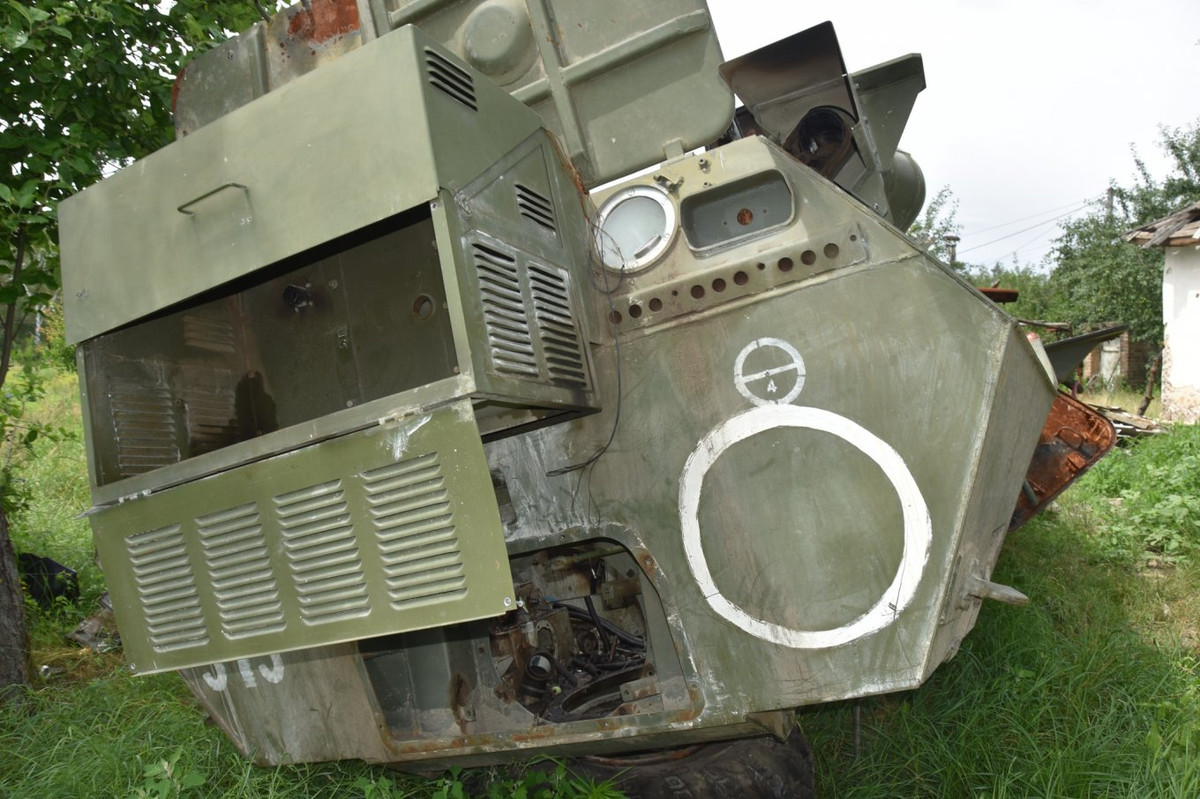 "Nấm mồ" cho thiết giáp ở miền Đông Ukraine, cũng khiến nhiều người phải suy nghĩ về vai trò của các loại tăng - thiết giáp trong các cuộc xung đột ở thời điểm hiện tại.