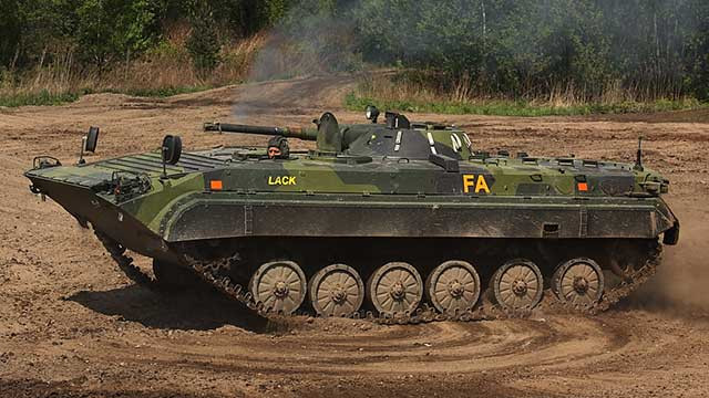 Xe chiến đấu bộ binh BMP-1 được thiết kế và sản xuất bởi Liên Xô trong giai đoạn từ 1961 tới 1965. Cho tới nay, đã có khoảng 40.000 thiết giáp BMP-1 mọi phiên bản được sản xuất.