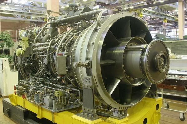 Nhà máy Yantar cũng là nơi đóng 3 trong số 6 khinh hạm lớp Talwar phục vụ trong Hải quân Ấn Độ. Các tàu lớp Đô đốc Grigorovich là phiên bản hiện đại hóa dựa trên lớp Talwar được đóng vào giai đoạn 2003 đến năm 2013.