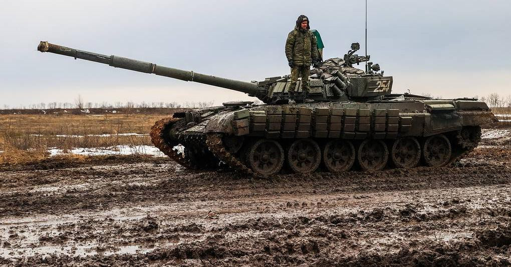 "Hãy đặt thời hạn cụ thể và công khai thông tin về cuộc diễn tập, để chúng ta không bị cáo buộc vô cớ tập kết lực lượng chuẩn bị cho chiến tranh", Tổng thống Lukashenko nói với các quan chức quân đội Belarus trước khi cuộc tập trận diễn ra.