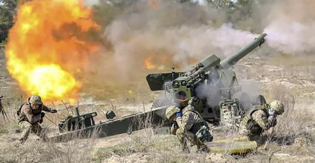 Ngoài các thao trường gần biên giới với Ukraine, liên quân Nga - Belarus cũng diễn tập tại các thao trường gần Ba Lan và Litva, cả hai nước này đều là thành viên của NATO.