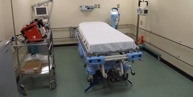 Izumo có thủy thủ đoàn và phi công lên tới 450 người.