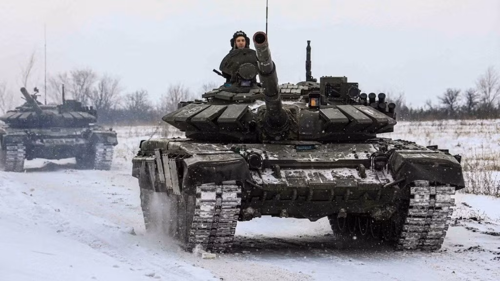 Tới sáng nay ngày 15/2, hãng thông tấn TASS của Nga dẫn lời Phó đại diện thường trực thứ nhất của Nga tại Liên Hợp Quốc, khẳng định rằng "Nga không có lý do gì để làm điều đó" - có nghĩa là sẽ không có một cuộc tấn công nào vào ngày 16/2 tới đây.