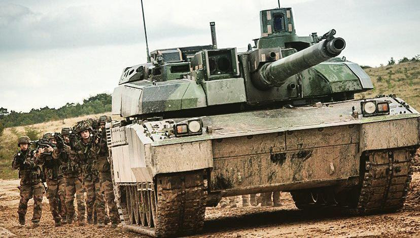 Có thể nói rằng, cho tới thời điểm hiện tại, AMX-56 vẫn là chiếc xe tăng được trang bị hệ thống điện tử hiện đại nhất thế giới.