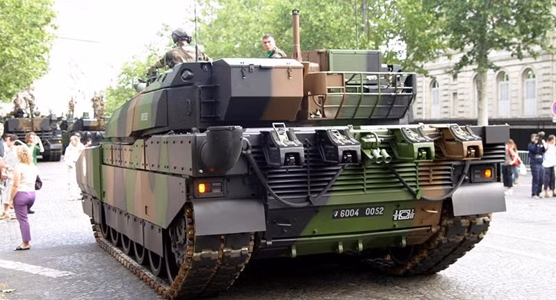 Hệ thống này cho phép nạp đạn tự động theo cơ cấu tương tự cơ cấu nòng trích khí từ các loại súng trường nhưng có sự can thiệp của máy móc và các thiết bị điện tử.