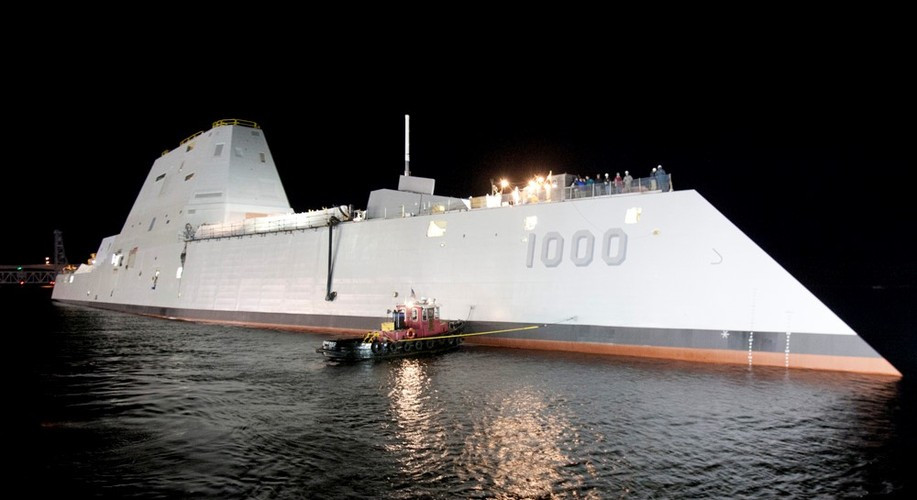 Theo tỷ giá năm 2016, mỗi viên đạn pháo loại LRLAP trên khu trục hạm USS Zumwalt có giá vào khoảng từ 800.000 tới 1 triệu USD.