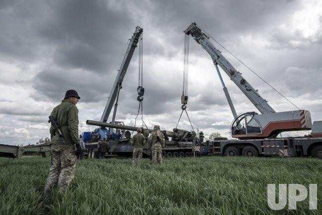 Với nhiều khẩu pháo tự hành 2S7 Pion sẽ có mặt tại chiến trường trong tương lai gần, Quân đội Ukraine đang từng bước thu hẹp ưu thế pháo binh của Nga, đây là điều mà các tướng lĩnh tại Moskva có lý do để lo ngại.