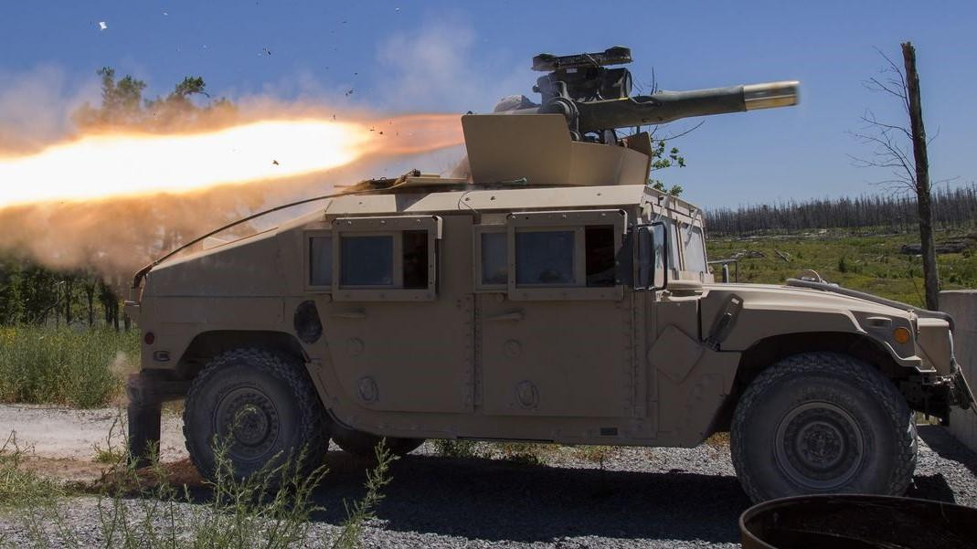 Việc chuyển giao tên lửa chống tăng BGM-71 TOW cho Ukraine có thể là chính bước khởi đầu cho việc cung cấp những xe thiết giáp chống tăng tự hành M1134 ATGM đã bị Thủy quân Lục chiến Mỹ loại biên.