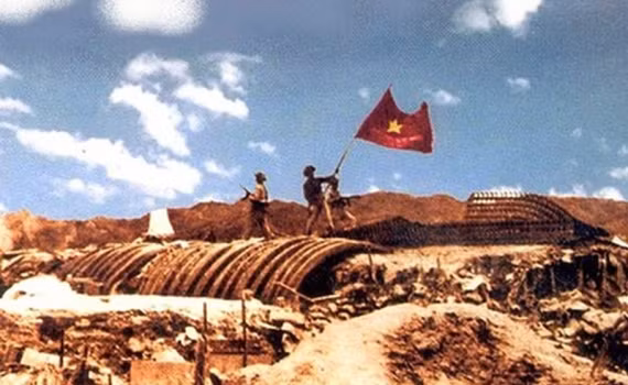 Đánh giá về quyết định lịch sử này, tướng Lê Trọng Tấn, trong dịp kỷ niệm 10 năm chiến thắng Điện Biên, nói: "Nếu không có quyết định chuyển phương châm ngày đó thì phần lớn chúng tôi sẽ không có mặt trong cuộc kháng chiến chống Mỹ". Còn tướng Vương Thừa Vũ nhận xét: "Nếu theo cách đánh cũ, thì cuộc kháng chiến chống Pháp có thể bị kéo dài thêm tới 10 năm".