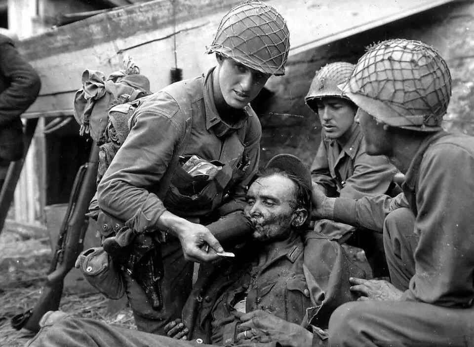 Ngoài ra, cuộc chiến này còn chứng kiến nhiều sự phát triển về mặt công nghệ, với sự ra đời của nhiều loại vũ khí hiện đại hơn, yêu cầu lượng binh lính chuyên môn cao thực hiện công tác bảo trì, với một số lượng rất lớn.