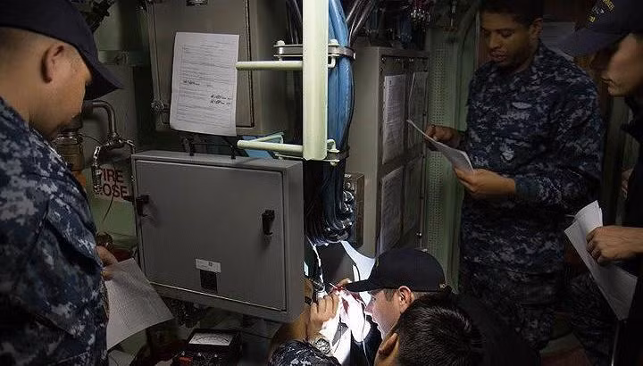 Hiện nay phiên bản mới nhất của loại tàu ngầm hạt nhân tấn công này vừa đi vào trang bị là Virginia Block IV. Đây là phiên bản được thiết kế để giảm chi phí bảo trì và tăng vòng đời. Mỹ đang tiếp tục đóng phiên bản Virginia Block V.