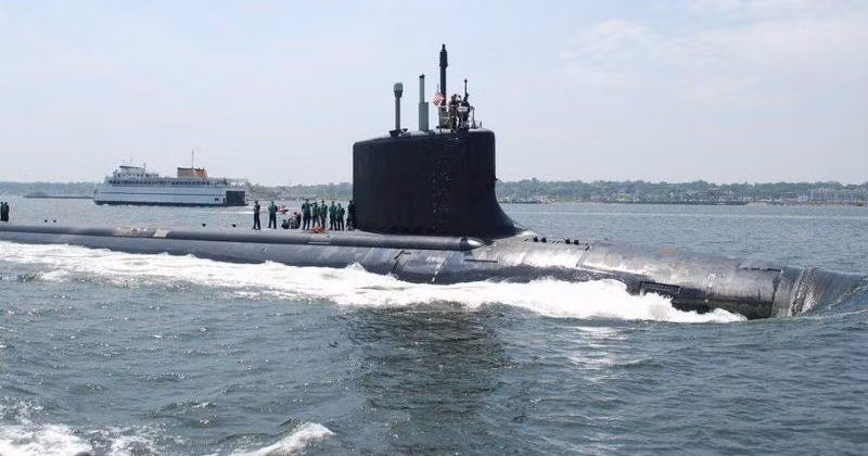 Tàu ngầm lớp Virginia được thiết kế như tàu ngầm hạt nhân đa năng có khả năng chiến đấu, thu thập thông tin tình báo, triển khai người nhái và phóng tên lửa hành trình.