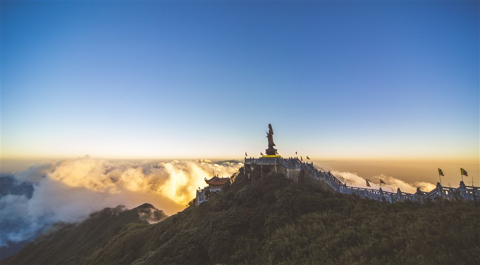 Sun World Fansipan Legend don Phat tu, du khach du xuan Tet Nham Dan-Hinh-3