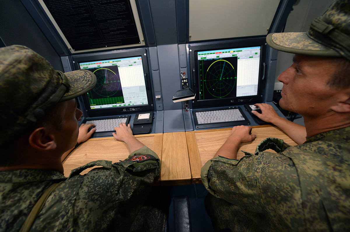 Ngoài ra, các chuyên gia của tờ Business Insider cũng nhận định, Moscow đang "càng đánh càng hay" - ít nhất là trong việc tìm phương án đối phó với UAV đối phương.