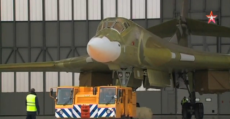 Thậm chí còn có thể sử dụng Tu-160M với vai trò ném bom chiến thuật hoặc như một bệ phóng để phóng các tàu vũ trụ.