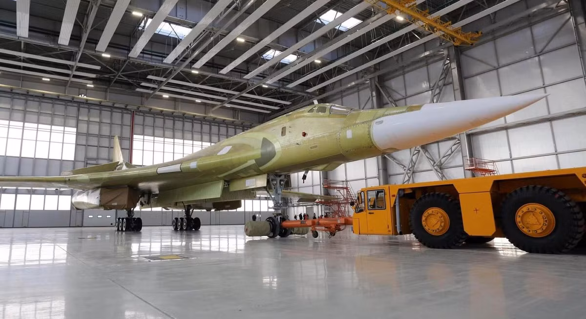 Nhiệm vụ của Tu-160M là triển khai vũ khí hạt nhân và thông thường từ khoảng cách lớn.