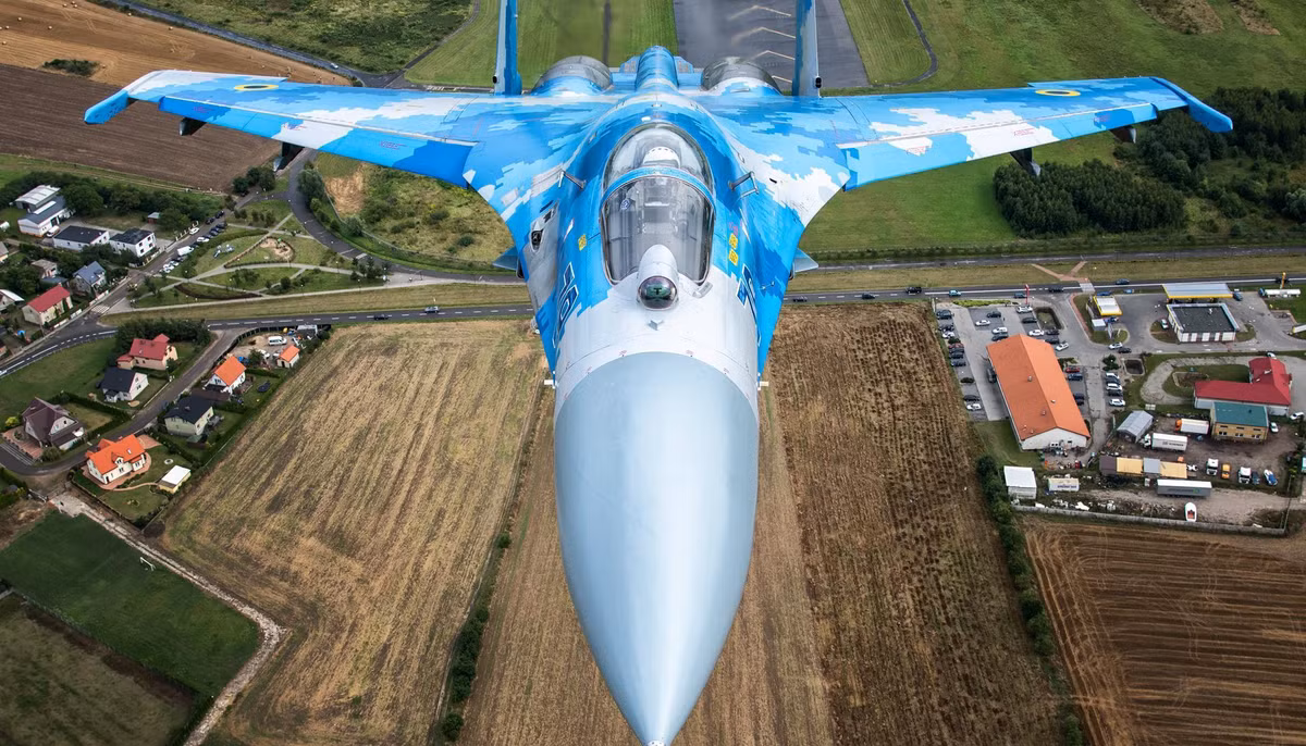 Ngoài hệ thống điện tử, Không quân Ukraine cũng gia cường lại khung vỏ, đưa nó về trạng thái "Zero hour", tức là tương đương vừa rời khỏi dây chuyền sản xuất.