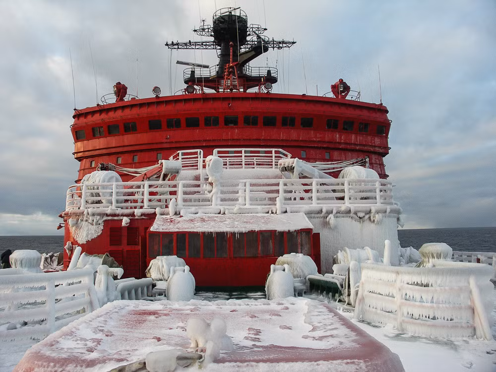 Tàu phá băng Evpaty Kolovrat được đóng tại nhà máy đóng tàu Almaz, thành phố St.Petersburg. Lượng choán nước của tàu là 4.000 tấn. Chiều dài của tàu là 82m,chiều rộng là 19m.