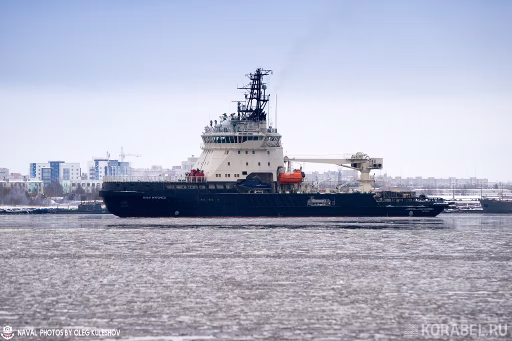 Thế nhưng, các chuyên gia cũng nhấn mạnh rằng: Evpaty Kolorat chỉ là tàu phá băng loại nhỏ, chỉ có thể hoạt động vùng biển gần bờ. Bởi vì, các tảng băng vùng Bắc Cực có độ dày lên tới 4m. Chỉ cần 1 năm, lớp băng tuyết có thể dày thêm 2m.