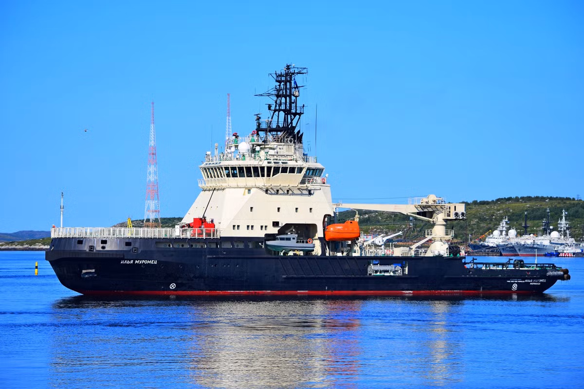 Vậy nên, chức năng chính của tàu phá băng Evpaty Kolorat vẫn là hộ tống các tàu thương mại trên tuyến đường biển phương Bắc của Nga. Ít có thể tham gia vào các hoạt động quân sự, nhưng vẫn hoàn toàn có thể sử dụng vào mục đích quân sự khi cần. Nguồn ảnh: Ydex.