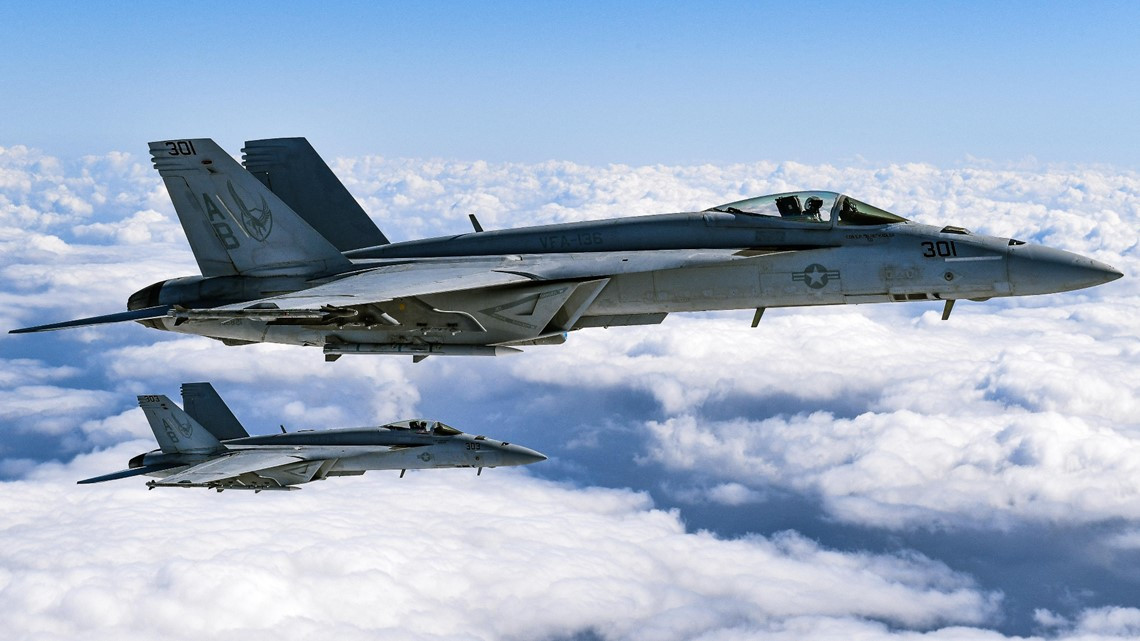 Ngoài Mỹ, còn có Australia, Canada, Phần Lan, Kuwait, Malaysia, Tây Ban Nha và Thuỵ Điển cùng sở hữu loại chiến đấu cơ này trong biên chế.