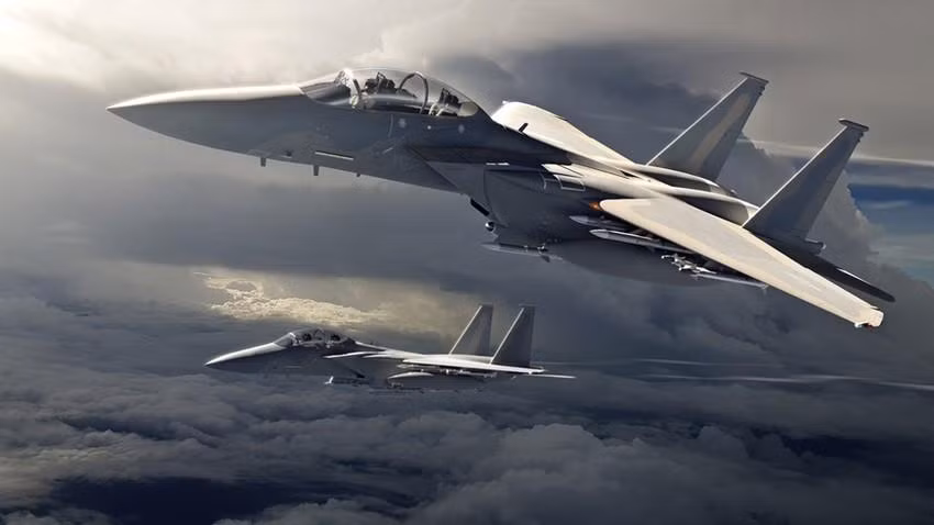 Giới truyền thông đánh giá tiêm kích F-15EX sẽ nhận nhiệm vụ chế áp những chiếc Su-35S và Su-30SM2 đang phục vụ trong Lực lượng Hàng không Vũ trụ Nga, giúp Không quân Ukraine thực hiện tốt hơn việc bảo vệ bầu trời của mình.